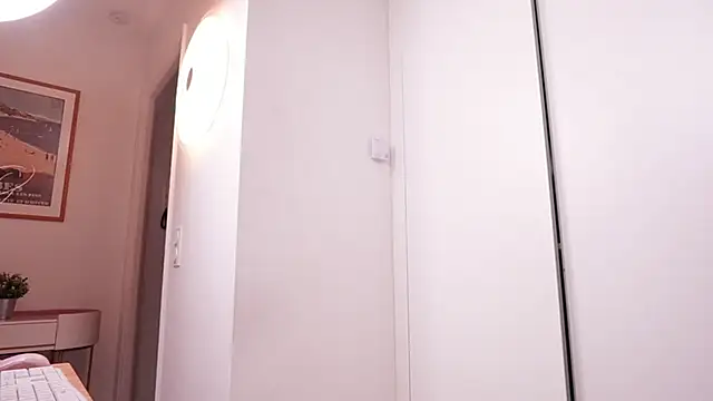 Bella Twine online show from January 2025 08:22:02 PM