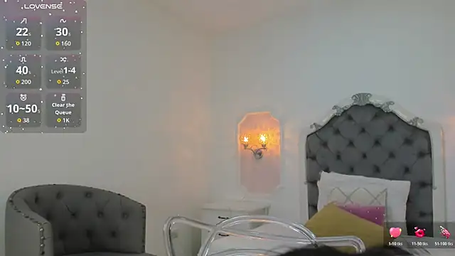 Snapshot of Valentina_Ross_ chatting on June 2026 12:30:01 PM Valentina Ross online show from June 2026 12:30:01 PM