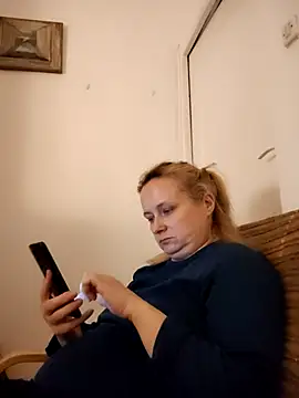 Snapshot of She-devilx chatting on October 2025 10:31:01 PM She-devilx online show from October 2025 10:31:01 PM