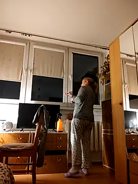 Snapshot of She-devilx chatting on October 2025 09:28:02 PM She-devilx online show from October 2025 09:28:02 PM