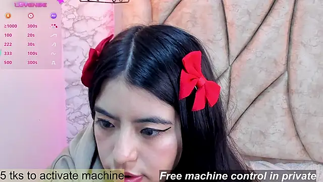 Snapshot of Hikikodoll__ chatting on February 2025 11:45:01 PM Hikikodoll   online show from February 2025 11:45:01 PM