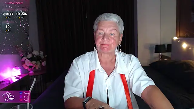 Snapshot of roxana_brooks chatting on January 2026 02:44:01 PM roxana brooks online show from January 2026 02:44:01 PM