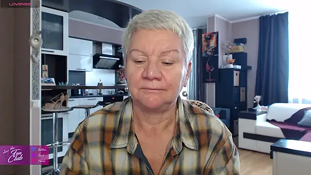 Snapshot of roxana_brooks chatting on February 2026 09:13:02 AM roxana brooks online show from February 2026 09:13:02 AM