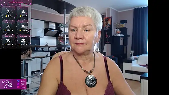 Snapshot of roxana_brooks chatting on February 2026 02:14:01 PM roxana brooks online show from February 2026 02:14:01 PM