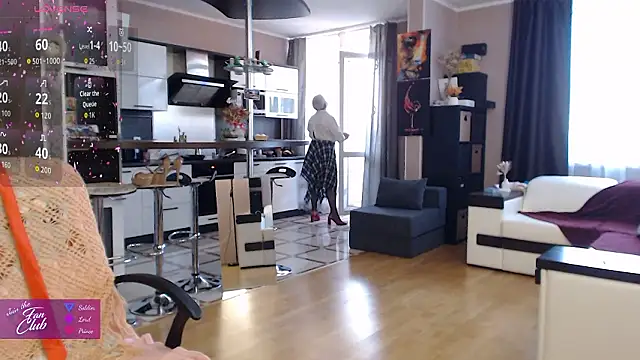 Snapshot of roxana_brooks chatting on February 2026 02:24:02 PM roxana brooks online show from February 2026 02:24:02 PM