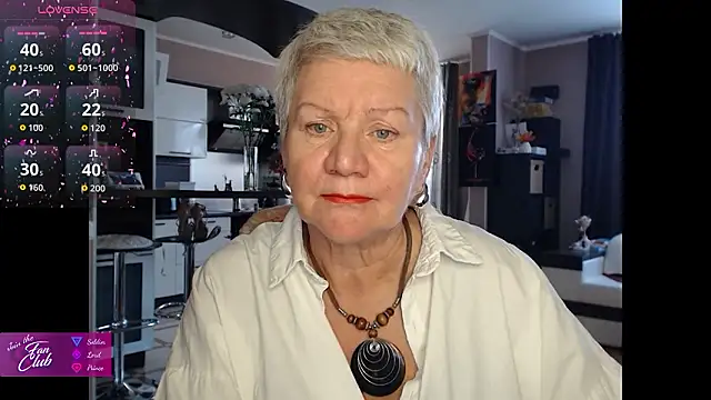 Snapshot of roxana_brooks chatting on February 2026 01:52:01 PM roxana brooks online show from February 2026 01:52:01 PM