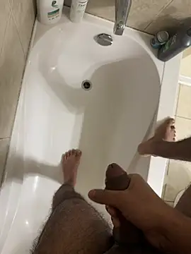 Snapshot of brownboylonghairy chatting on February 2025 04:37:02 AM brownboylonghairy online show from February 2025 04:37:02 AM