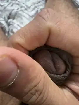 Snapshot of brownboylonghairy chatting on February 2025 12:54:01 AM brownboylonghairy online show from February 2025 12:54:01 AM