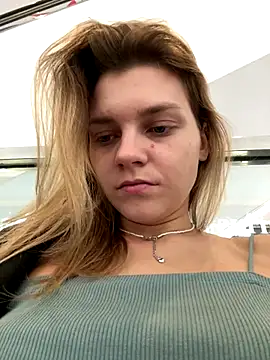 ValenciaShock online show from September 2025 07:30:01 AM