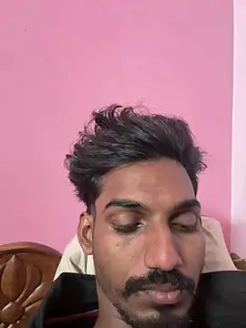 Snapshot of yo19boy chatting on January 2026 05:01:02 AM yo19boy online show from January 2026 05:01:02 AM