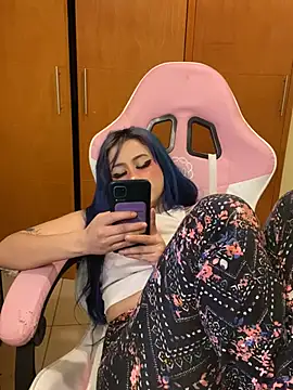 Lucygothic online show from January 2025 09:44:02 AM