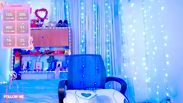 Aleexx    online show from February 2025 12:35:02 PM