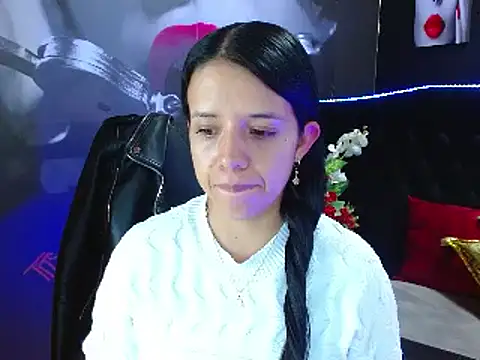 Snapshot of VALERY_MEER chatting on December 2024 11:41:02 AM VALERY MEER online show from December 2024 11:41:02 AM