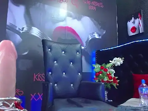 Snapshot of VALERY_MEER chatting on December 2024 05:50:01 PM VALERY MEER online show from December 2024 05:50:01 PM