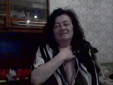 GypsiQueen2 online show from March 2025 05:17:02 PM