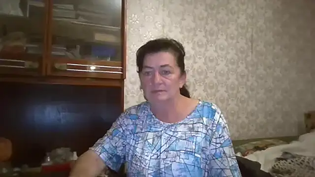 GypsiQueen2 online show from September 2025 06:52:02 PM