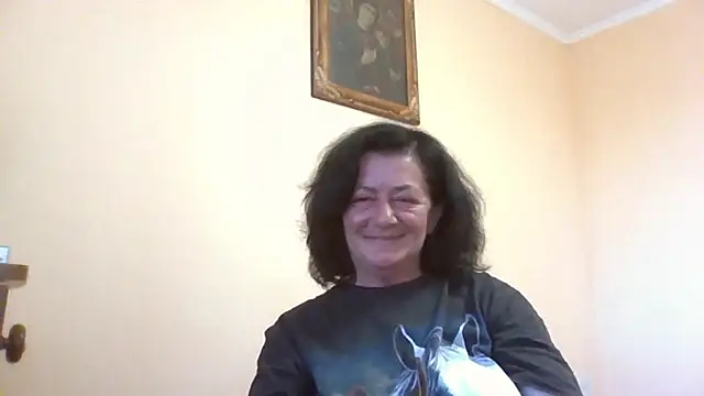 Snapshot of GypsiQueen2 chatting on June 2026 06:08:02 PM GypsiQueen2 online show from June 2026 06:08:02 PM