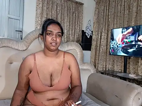 Snapshot of Xindias_fantasyX chatting on June 2026 06:51:02 PM Xindias fantasyX online show from June 2026 06:51:02 PM