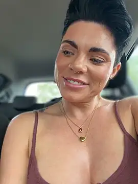 LukeLouHarvey online show from November 2025 04:14:02 AM