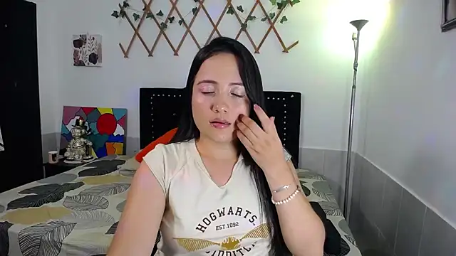 naughty girl 4u online show from March 2026 08:08:02 PM