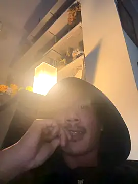 juniiorre online show from September 2025 07:30:01 PM