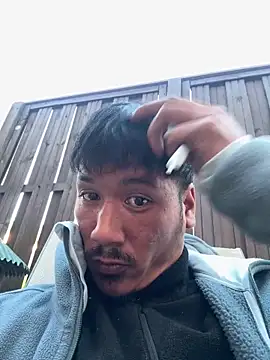 juniiorre online show from April 2026 04:45:01 PM