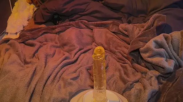 shyguy728683 online show from April 2026 09:27:01 PM