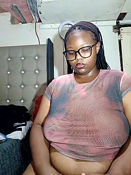 Snapshot of Aaaliyah445 chatting on March 2026 06:41:02 AM Aaaliyah445 online show from March 2026 06:41:02 AM