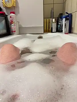 David19932908 online show from December 2025 12:43:02 PM