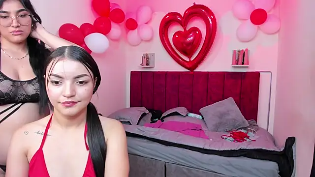 Snapshot of Afrodita-hott chatting on February 2025 06:23:02 PM Afrodita-hott online show from February 2025 06:23:02 PM