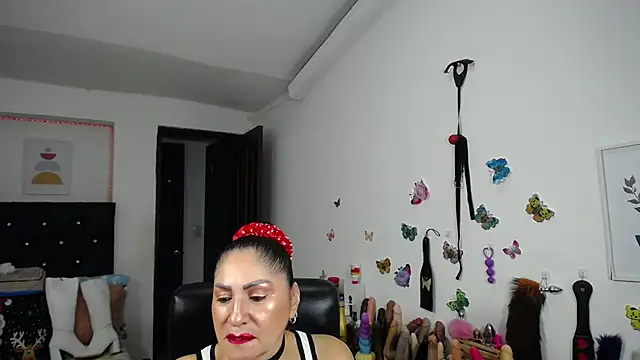 Snapshot of mature_bigboobs10 chatting on October 2025 04:18:02 AM mature bigboobs10 online show from October 2025 04:18:02 AM