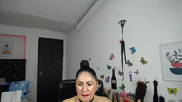 Snapshot of mature_bigboobs10 chatting on October 2025 03:30:01 AM mature bigboobs10 online show from October 2025 03:30:01 AM