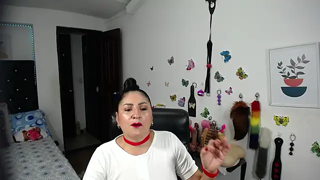 Snapshot of mature_bigboobs10 chatting on November 2025 04:04:01 AM mature bigboobs10 online show from November 2025 04:04:01 AM