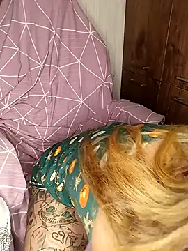 Snapshot of Lovers__Annn chatting on February 2026 12:42:02 AM Lovers Annn online show from February 2026 12:42:02 AM