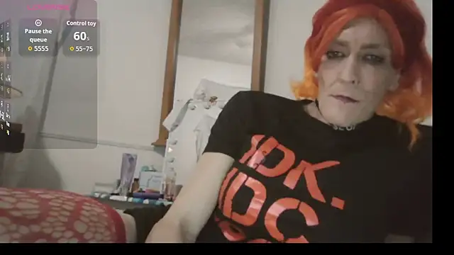 Snapshot of Nitehawk7483 chatting on December 2025 07:57:02 AM Nitehawk7483 online show from December 2025 07:57:02 AM