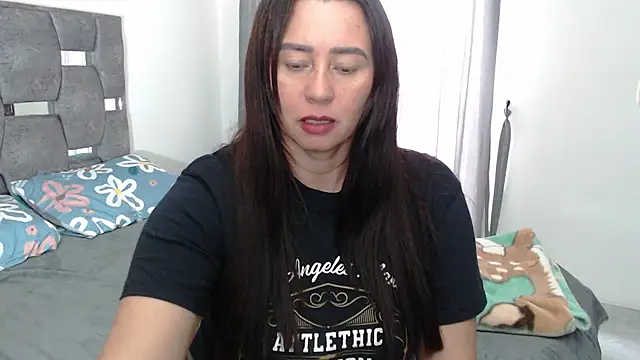 sara hott 1 online show from May 2026 07:43:01 PM