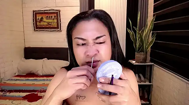 Snapshot of Yesha_harper chatting on January 2025 04:50:02 PM Yesha harper online show from January 2025 04:50:02 PM