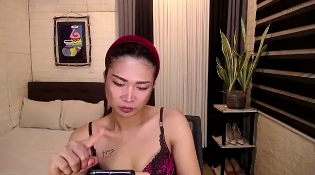 Snapshot of Yesha_harper chatting on March 2025 05:49:02 PM Yesha harper online show from March 2025 05:49:02 PM