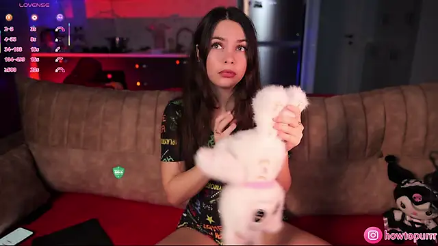 Snapshot of How2Meow chatting on November 2025 05:12:01 PM How2Meow online show from November 2025 05:12:01 PM