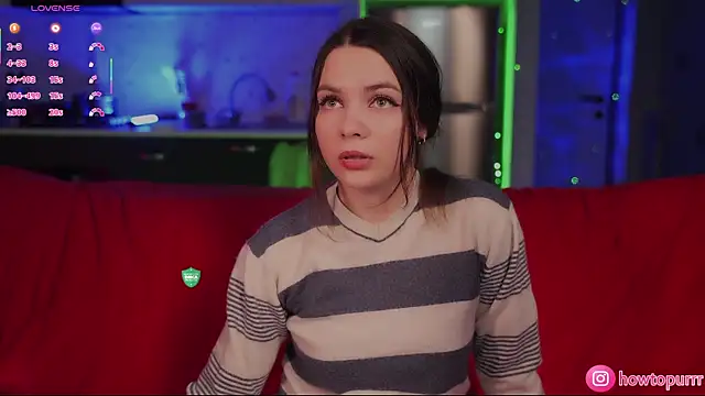 Snapshot of How2Meow chatting on November 2025 05:38:01 PM How2Meow online show from November 2025 05:38:01 PM