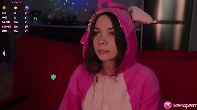 How2Meow online show from December 2025 05:07:02 PM