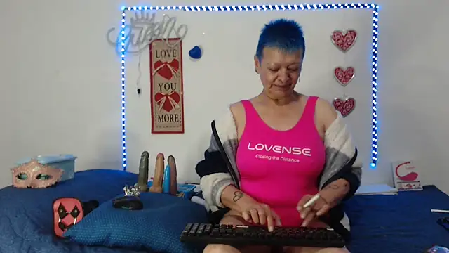 loquitaqueen011 online show from February 2025 03:18:02 PM