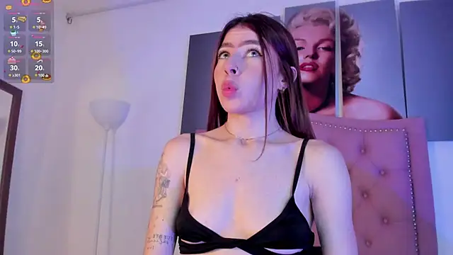 Snapshot of Jade20_ chatting on December 2024 09:17:01 PM Jade20 online show from December 2024 09:17:01 PM