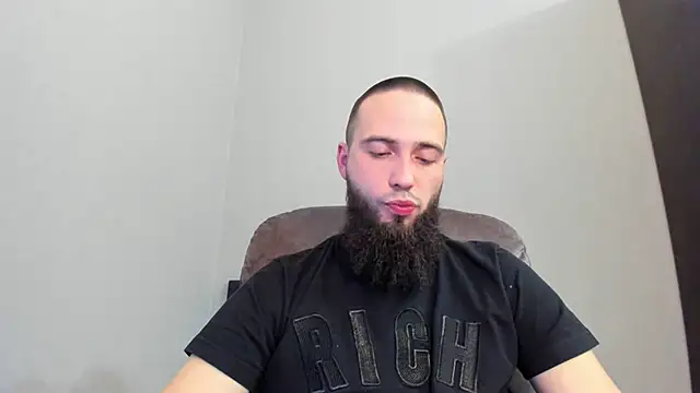 Snapshot of A_____________ chatting on February 2025 06:55:01 PM A online show from February 2025 06:55:01 PM