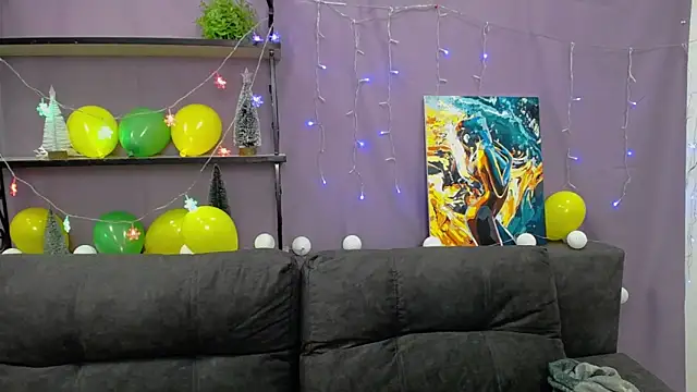 NinaFlawlees online show from January 2025 11:06:01 PM