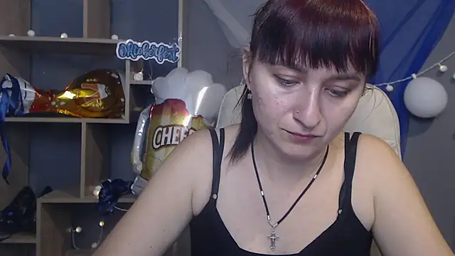 NinaFlawlees online show from October 2025 12:03:01 PM