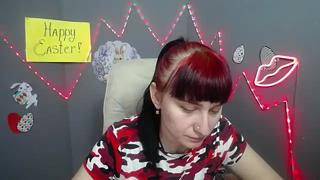 NinaFlawlees online show from April 2026 12:24:01 PM