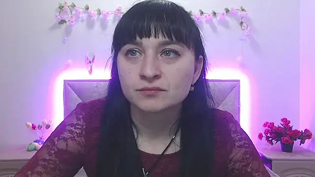 NinaFlawlees online show from April 2026 12:06:02 PM