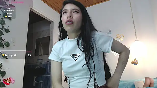 Snapshot of adriscute chatting on February 2025 11:32:02 PM adriscute online show from February 2025 11:32:02 PM