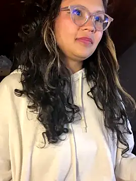 Snapshot of Hathorlove chatting on October 2025 06:31:01 AM Hathorlove online show from October 2025 06:31:01 AM